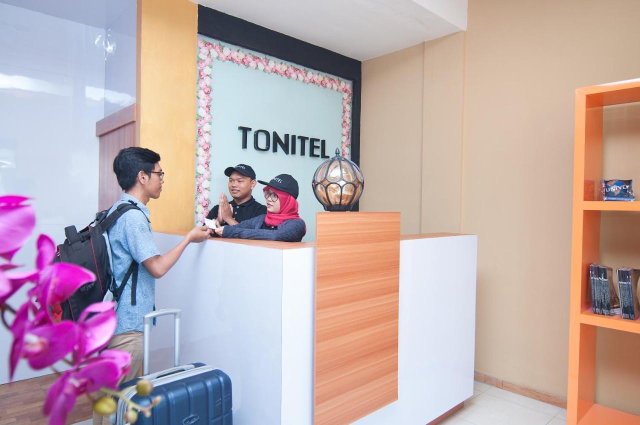 Tonitel Hotel Malioboro Γιογκιακάρτα Εξωτερικό φωτογραφία